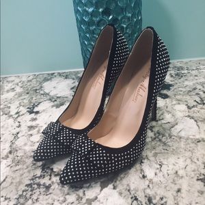 Rhinestones bow pointy toe heels